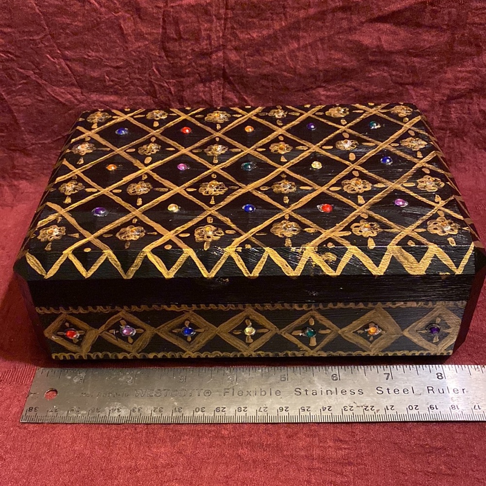 Handcrafted Storage Box - Picture 7 of 9